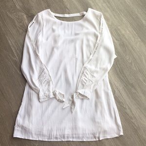 NWT LULUS White slit sleeve dress